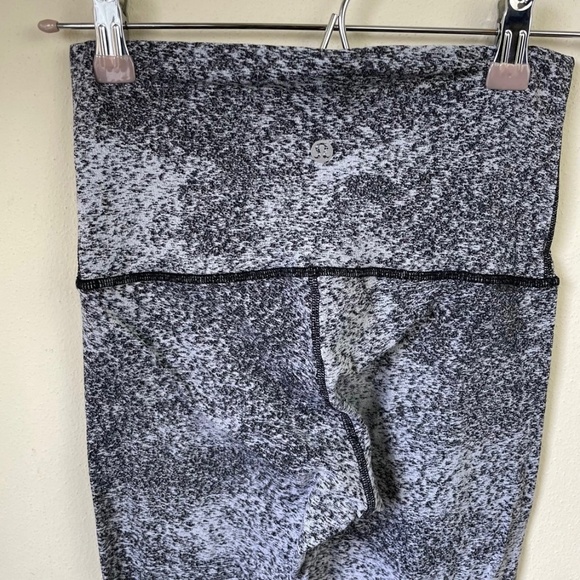 Lululemon Wunder Under Pant (Hi-Rise) Luon Spray Jacquard White Black - Picture 8 of 11